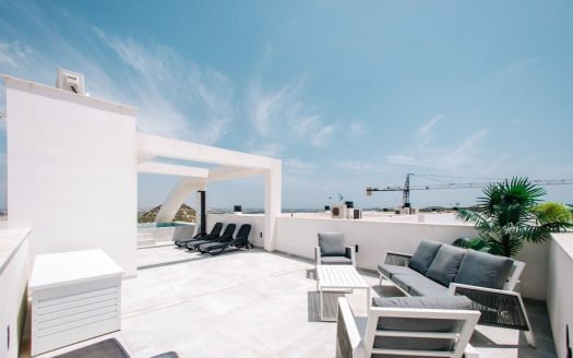 LUXURY AND DESIGN PENTHOUSE NEXT TO GOLF COURSE
