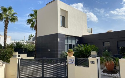 Semi Detached Villa for sale in Villamartin
