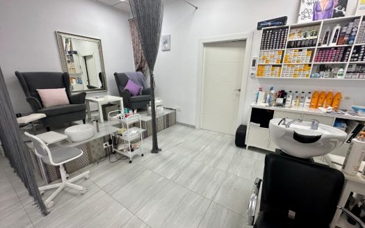 Commercial for sale in La Zenia