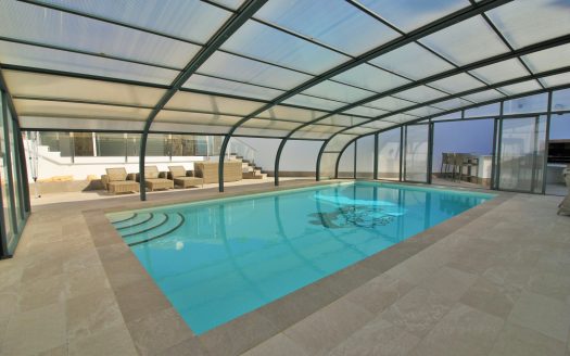 Villa for sale in Villamartin