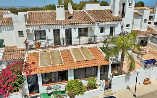 Townhouse for sale in Villamartin