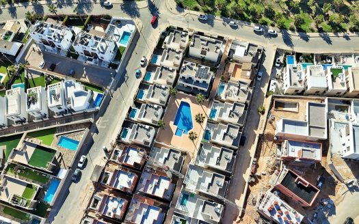 Villa for sale in Villamartin