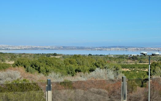 Villa for sale in Villamartin