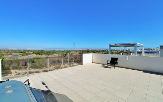 Villa for sale in Villamartin