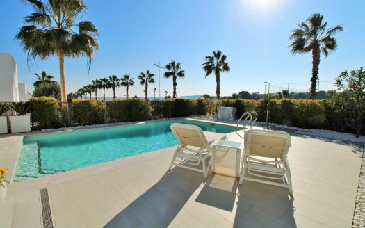 Villa for sale in Algorfa