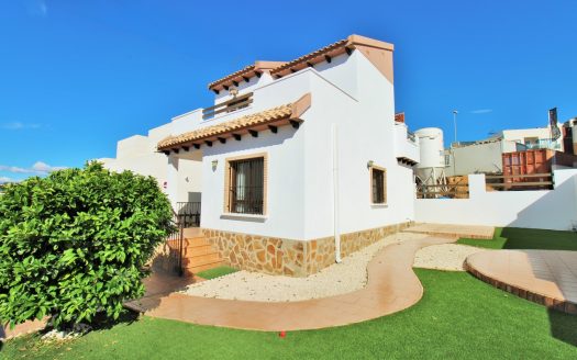 Villa for sale in Villamartin