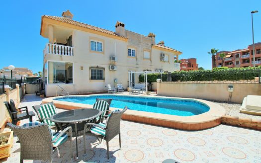 Apartment for sale in Villamartin
