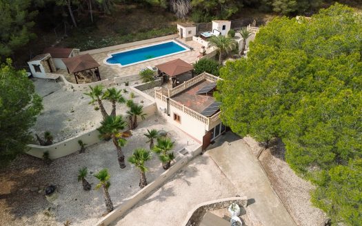 Country Property/Finca for sale in Torremendo
