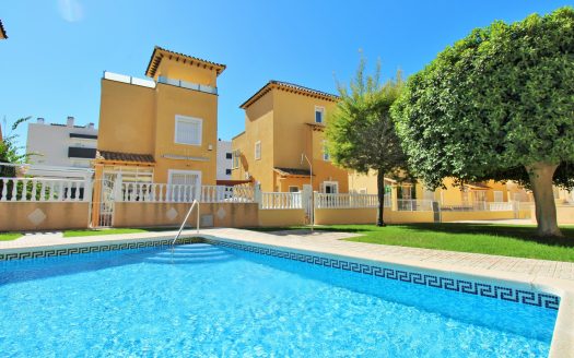 Villa for sale in Villamartin