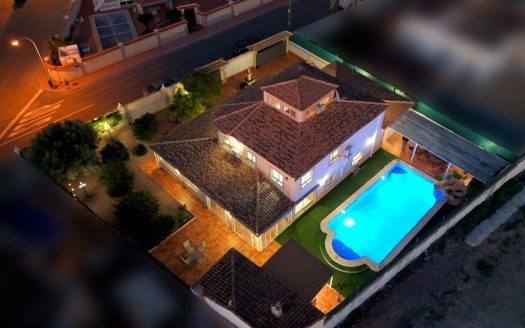 Villa for sale in Torrevieja