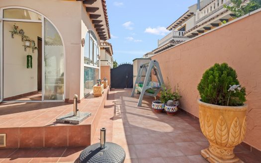 Townhouse for sale in Orihuela Costa