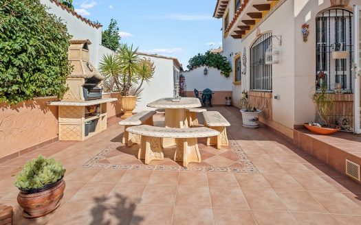 Townhouse for sale in Orihuela Costa