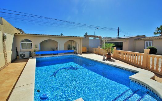 Villa for sale in Torrevieja