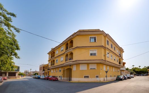 Apartment for sale in Jacarilla