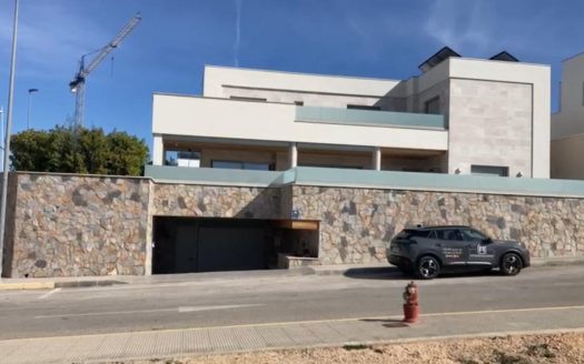 Detached Villa for sale in Benijófar