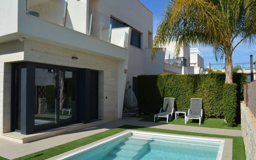 Semi-detached house for sale in Pilar de La Horadada