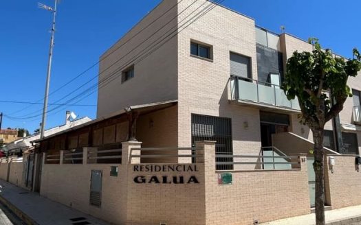 Townhouse for sale in Torre de la Horadada