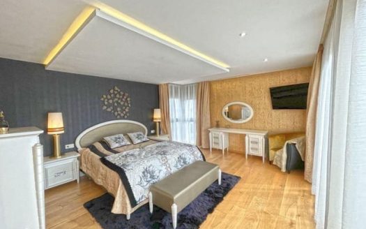 Villa for sale in Torrevieja