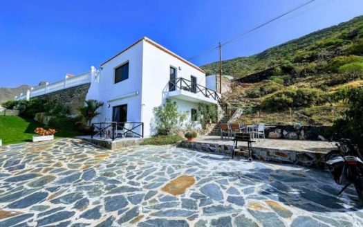 Villa for sale in Los Gigantes