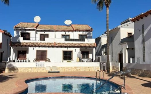Semi-detached Villa for sale in Villamartin