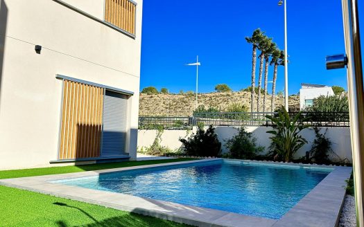 MODERN DESIGN VILLA WITH GOLF VIEWS