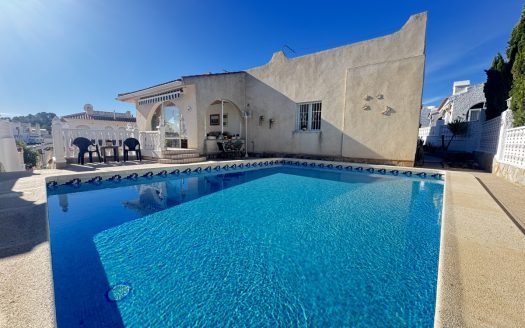 Villa for sale in Villamartin