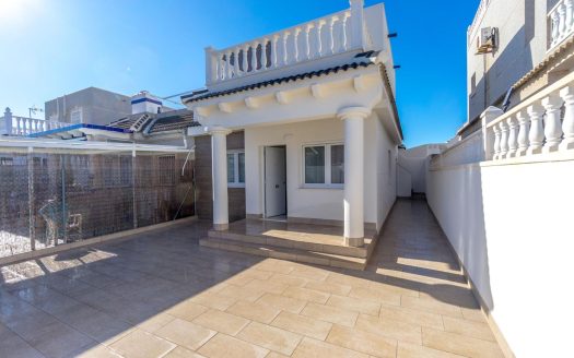 Villa for sale in Torrevieja