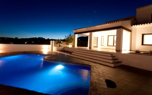Mediterranean Style Villa with Sea Views for Sale in Moraira, Costa Blanca