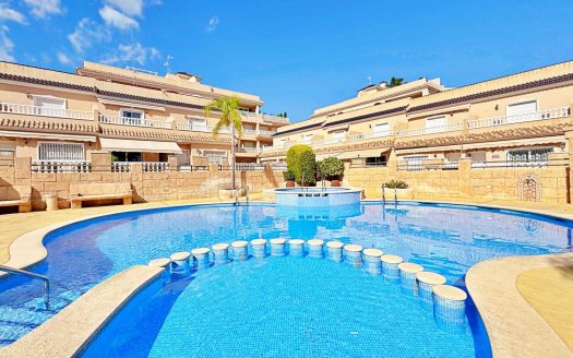 Townhouse for sale in Orihuela Costa