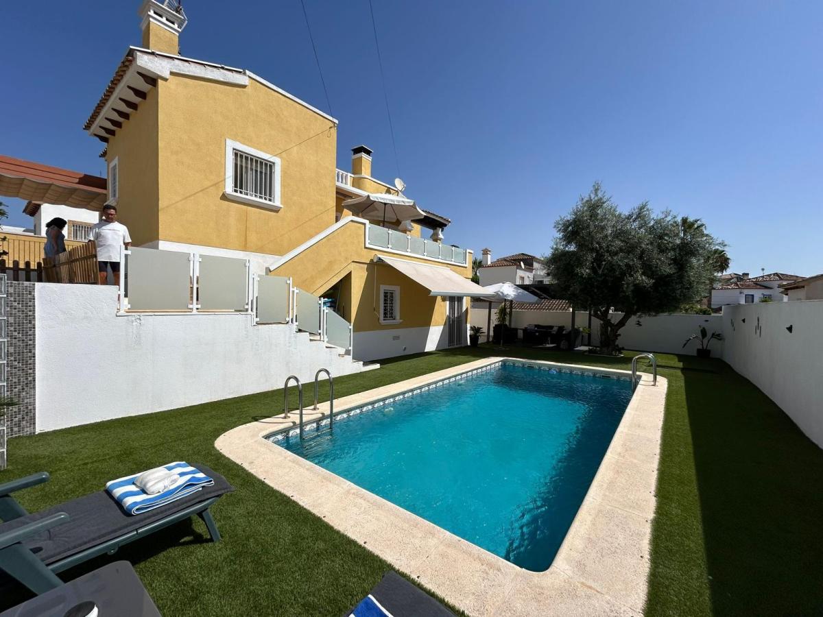 For Sale. Detached villa in San Miguel De Salinas
