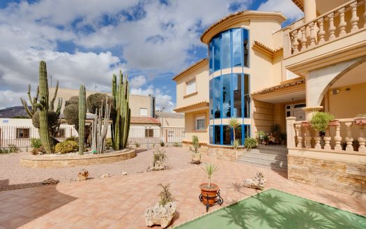 Villa for sale in Orihuela Costa