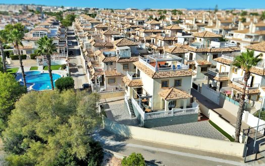 Villa for sale in Playa Flamenca