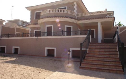 Villa for sale in Los Altos