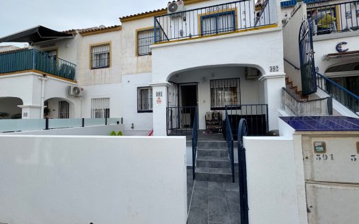 BUNGALOW for sale in Playa Flamenca