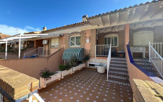Semi-Detached House in Torre de la Horadada