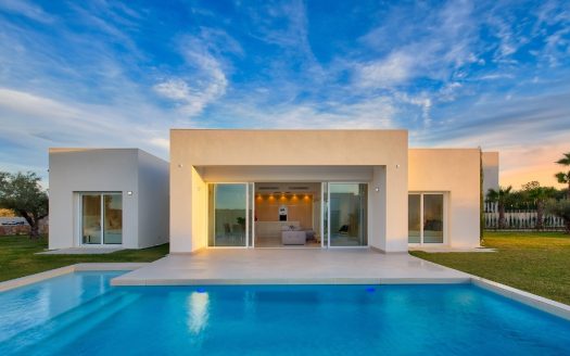 Villa for sale in Las Colinas