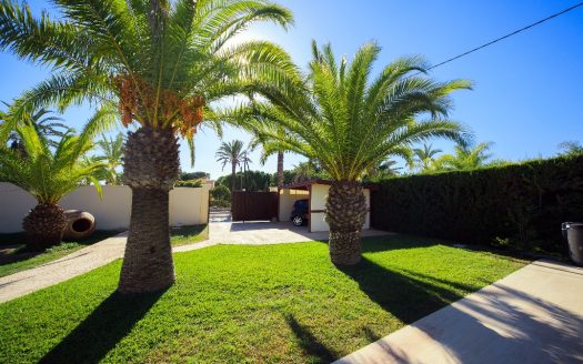 Villa for sale in Cabo Roig