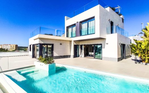 Villa for sale in Dehesa de Campoamor