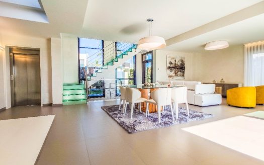 Villa for sale in Dehesa de Campoamor