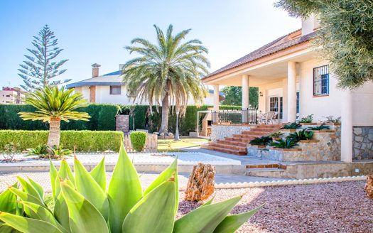 Villa for sale in Pilar de La Horadada