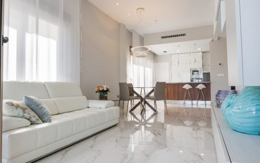 Villa for sale in Villamartin