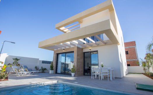 Villa for sale in Los Montesinos