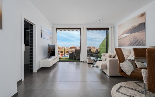 Penthouse for sale in Orihuela Costa