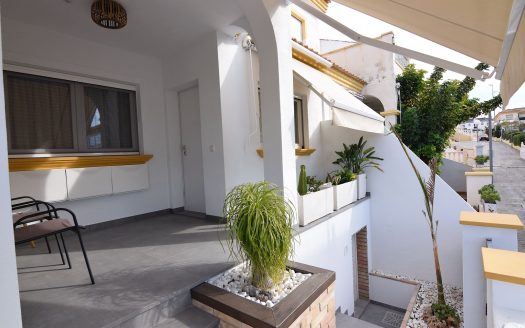 Townhouse for sale in La Florida