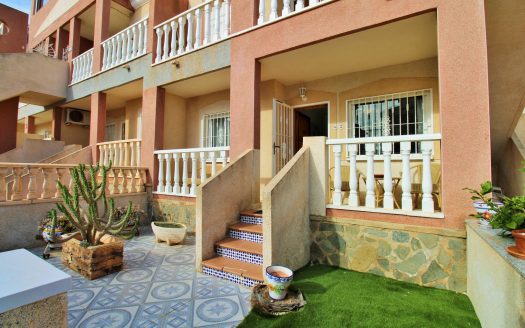 Apartment for sale in Villamartin