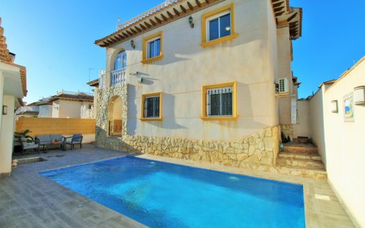 Villa for sale in Playa Flamenca