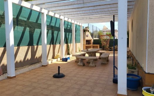 Villa for sale in Villamartin