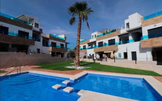 New Build Townhouses with Solarium and Basement Garage in Bigastro Vega Baja