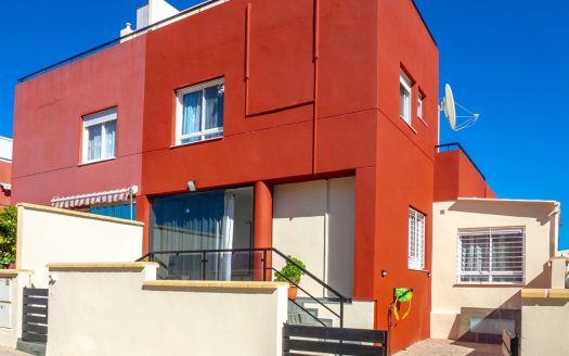 Townhouse for sale in Orihuela Costa