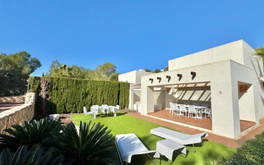 Villa for sale in Orihuela